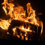 do fireplaces emit carbon monoxide